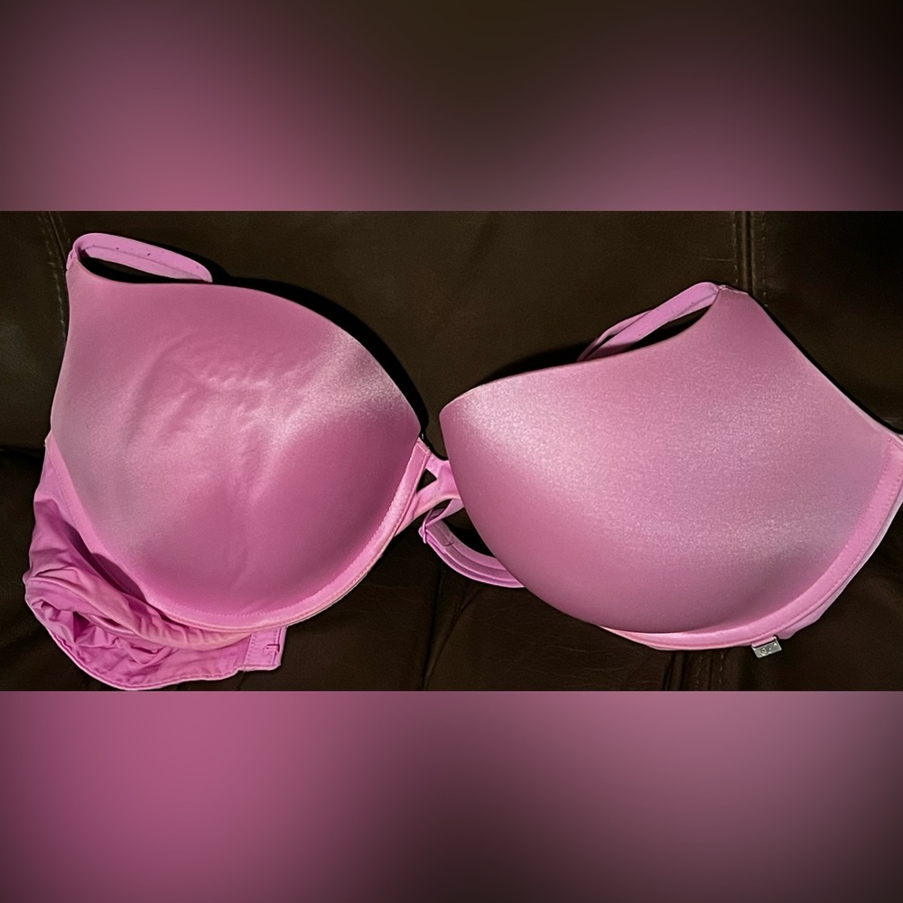 Victoria Secrets VERY SEXY PUSH UP Bra